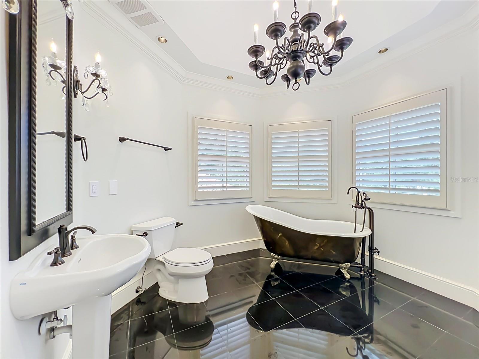 2405 ALAQUA DRIVE, Longwood, FL 32779