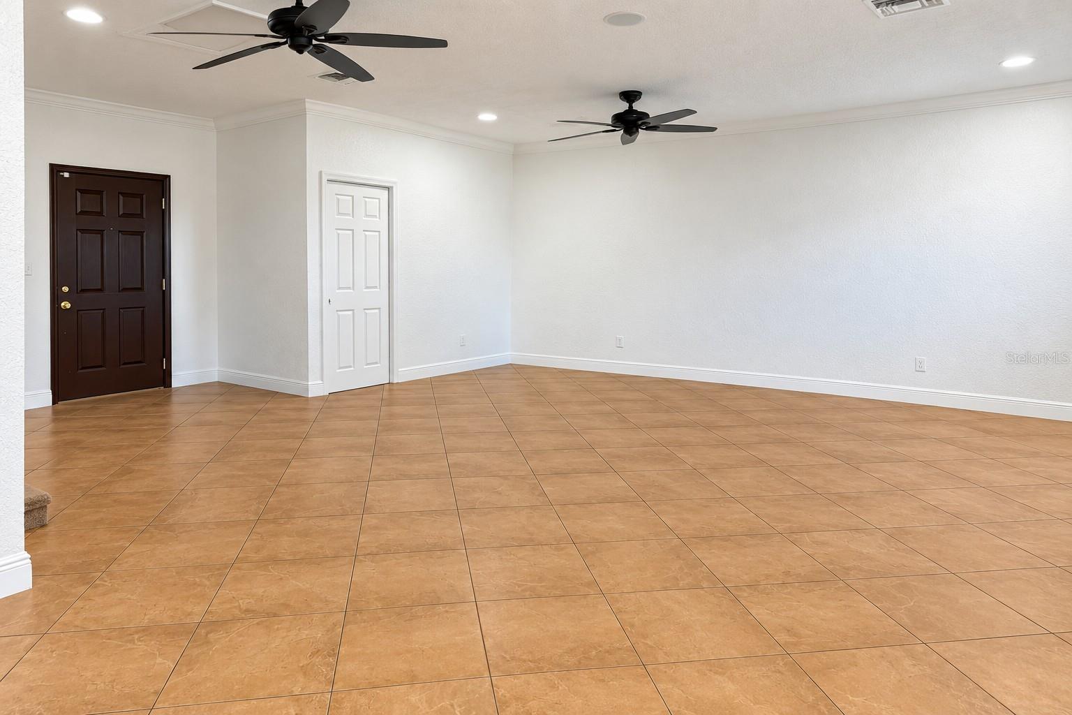 4200 & 4210 S HIAWASSEE ROAD, Orlando, FL 32835
