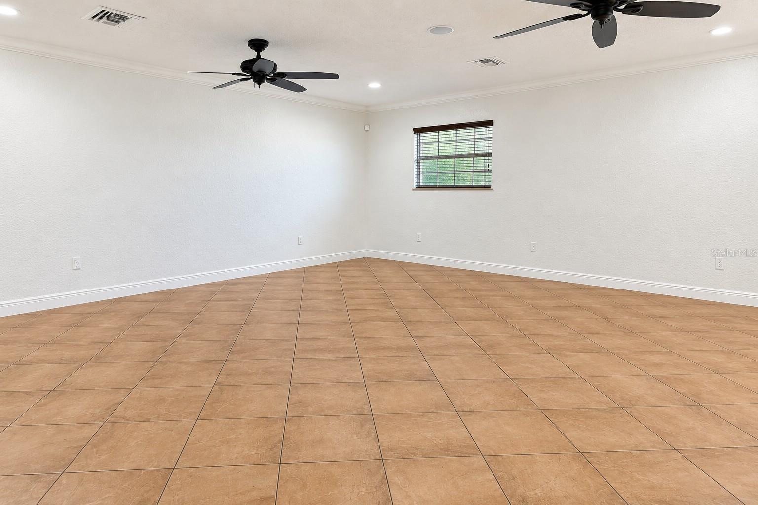 4200 & 4210 S HIAWASSEE ROAD, Orlando, FL 32835