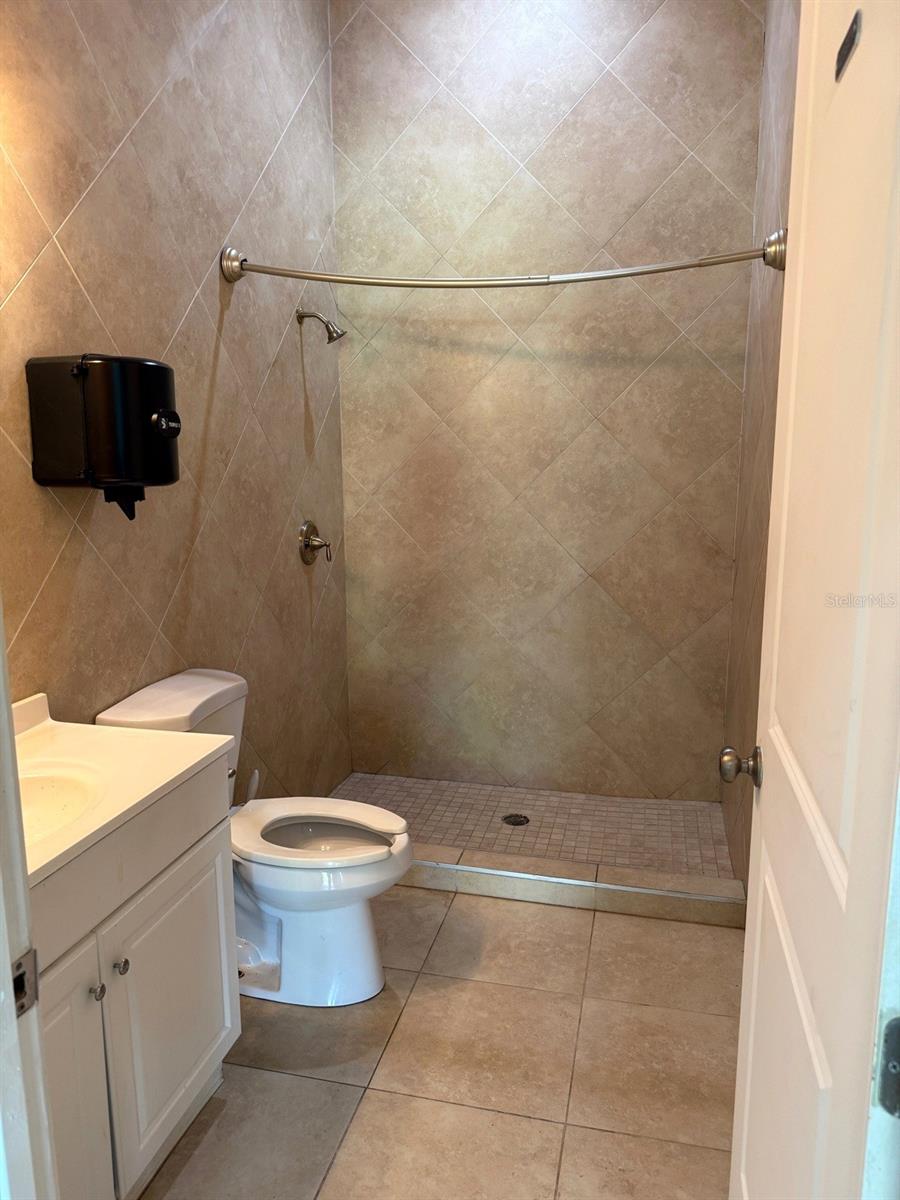 4200 & 4210 S HIAWASSEE ROAD, Orlando, FL 32835
