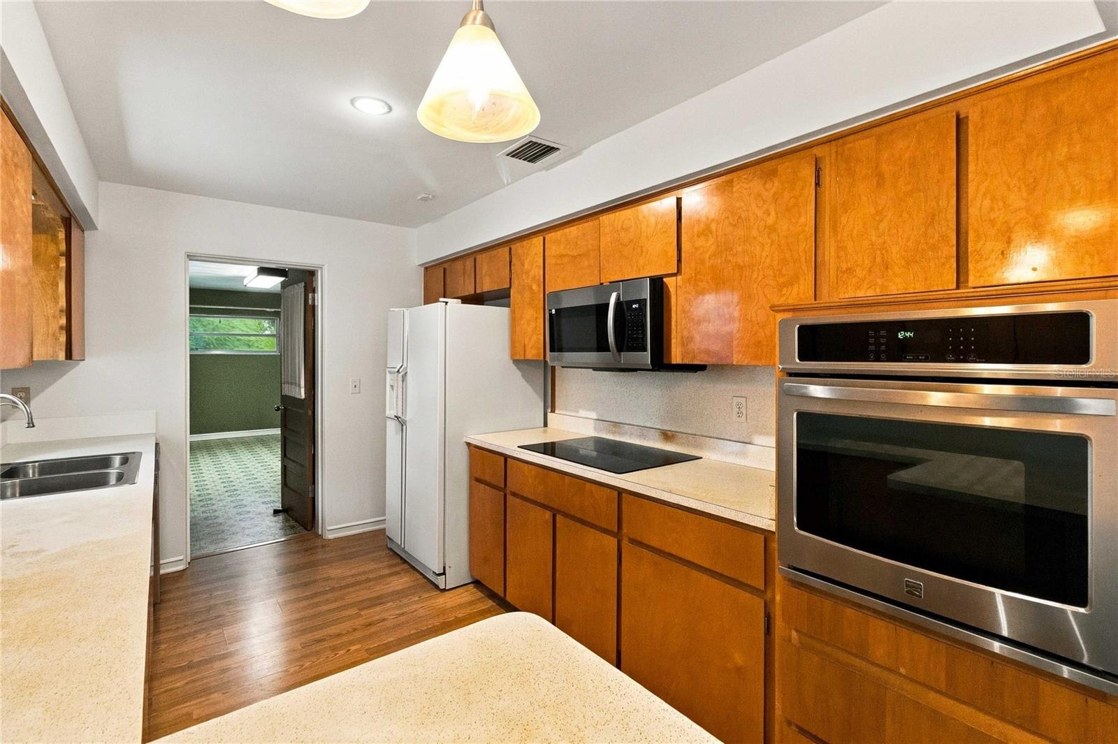 804 GREENWOOD STREET, Orlando, FL 32801