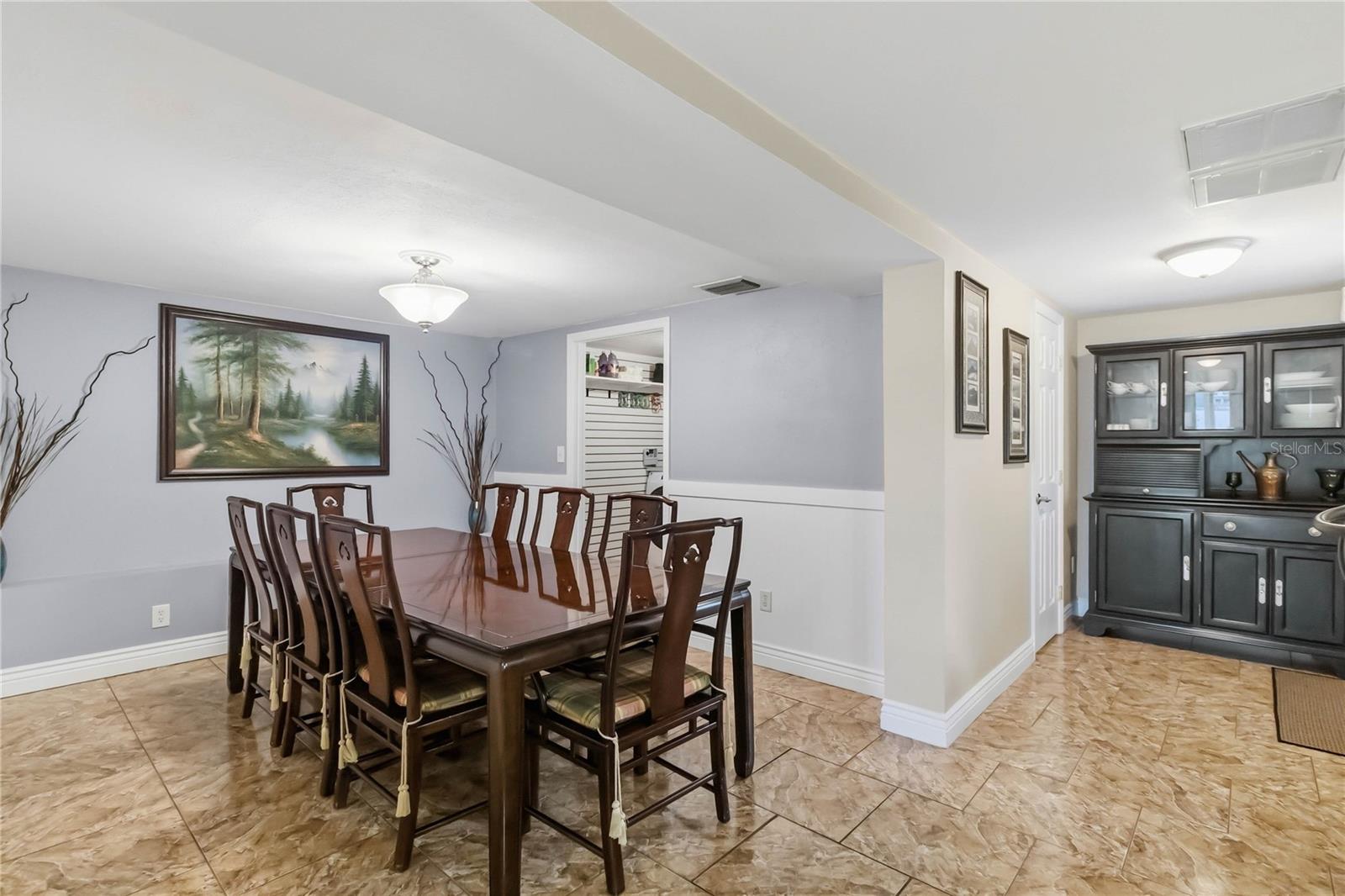 619 GATLIN AVENUE, Orlando, FL 32806