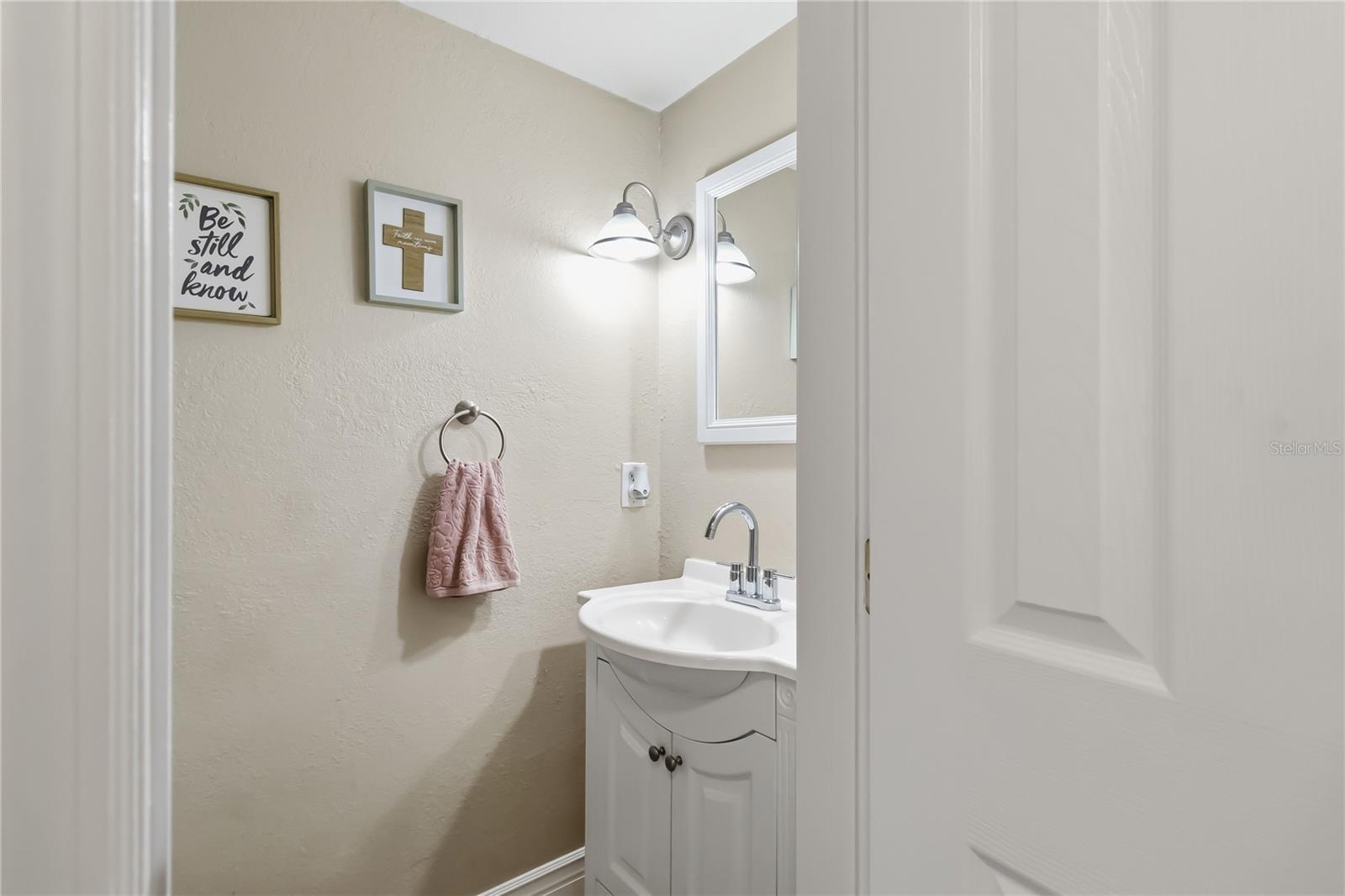 619 GATLIN AVENUE, Orlando, FL 32806