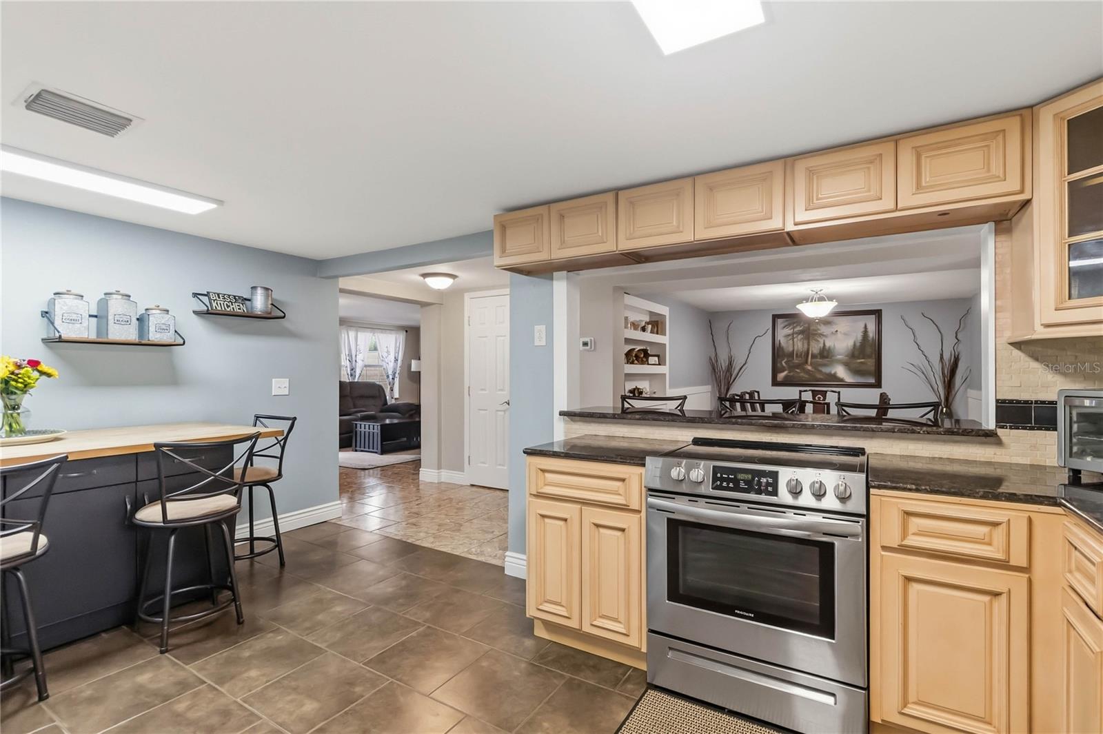619 GATLIN AVENUE, Orlando, FL 32806