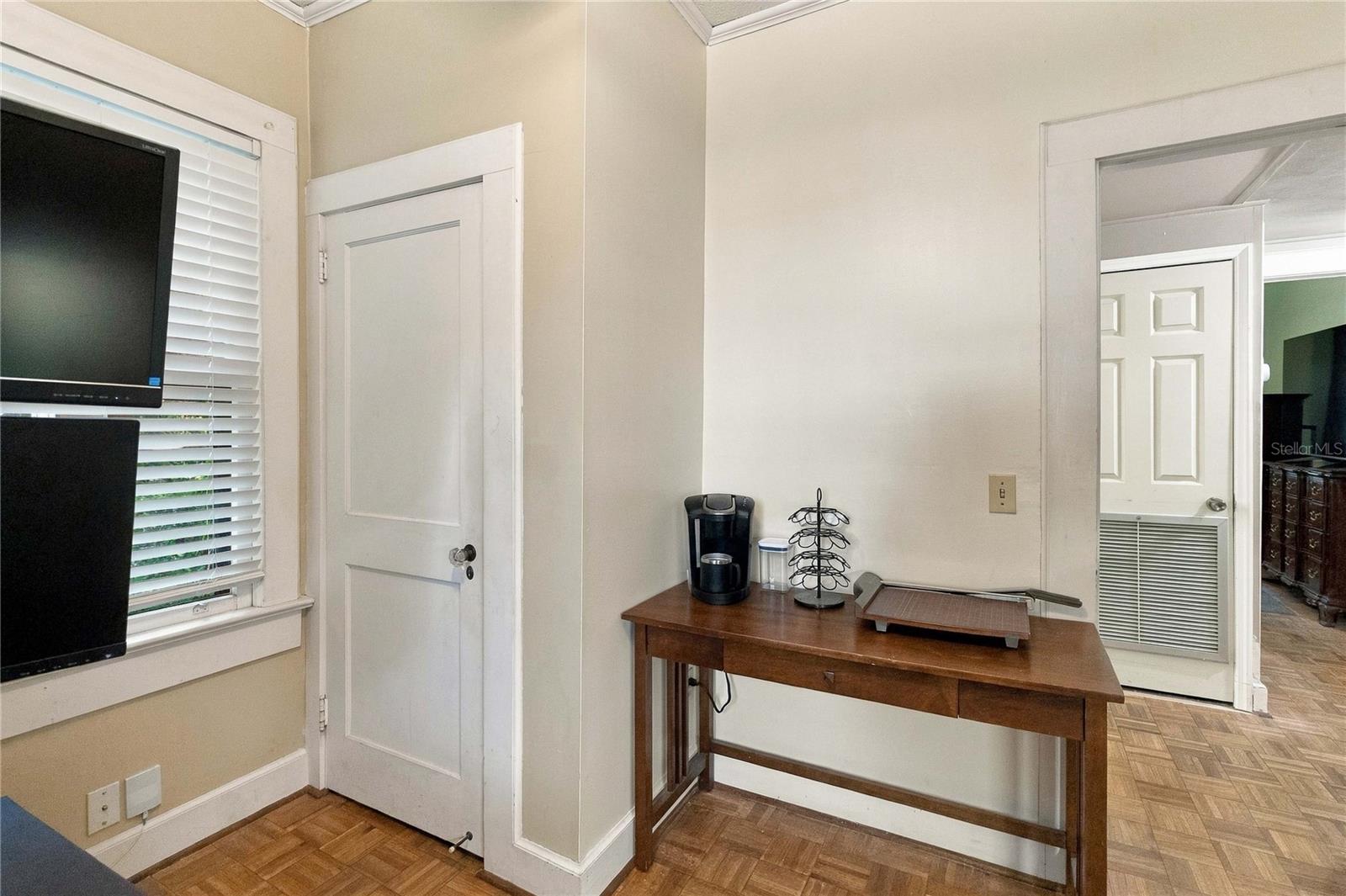 625 GATLIN AVENUE, Orlando, FL 32806