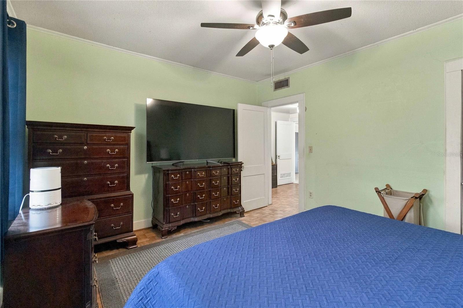 625 GATLIN AVENUE, Orlando, FL 32806