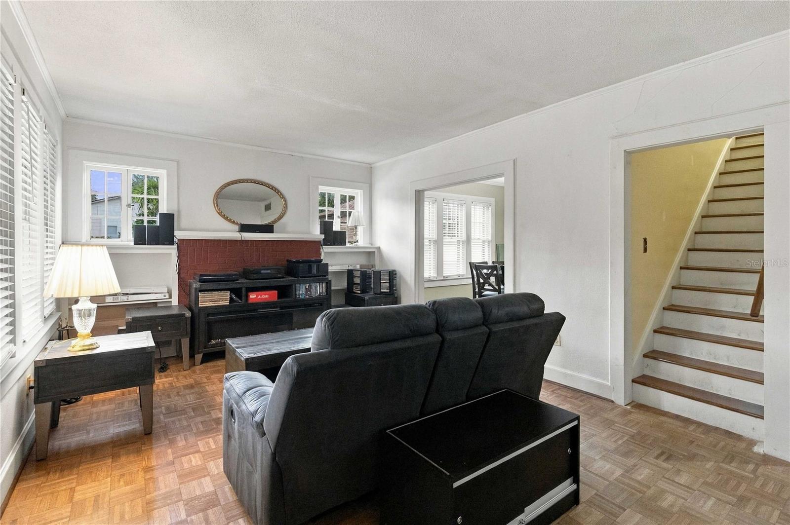 625 GATLIN AVENUE, Orlando, FL 32806