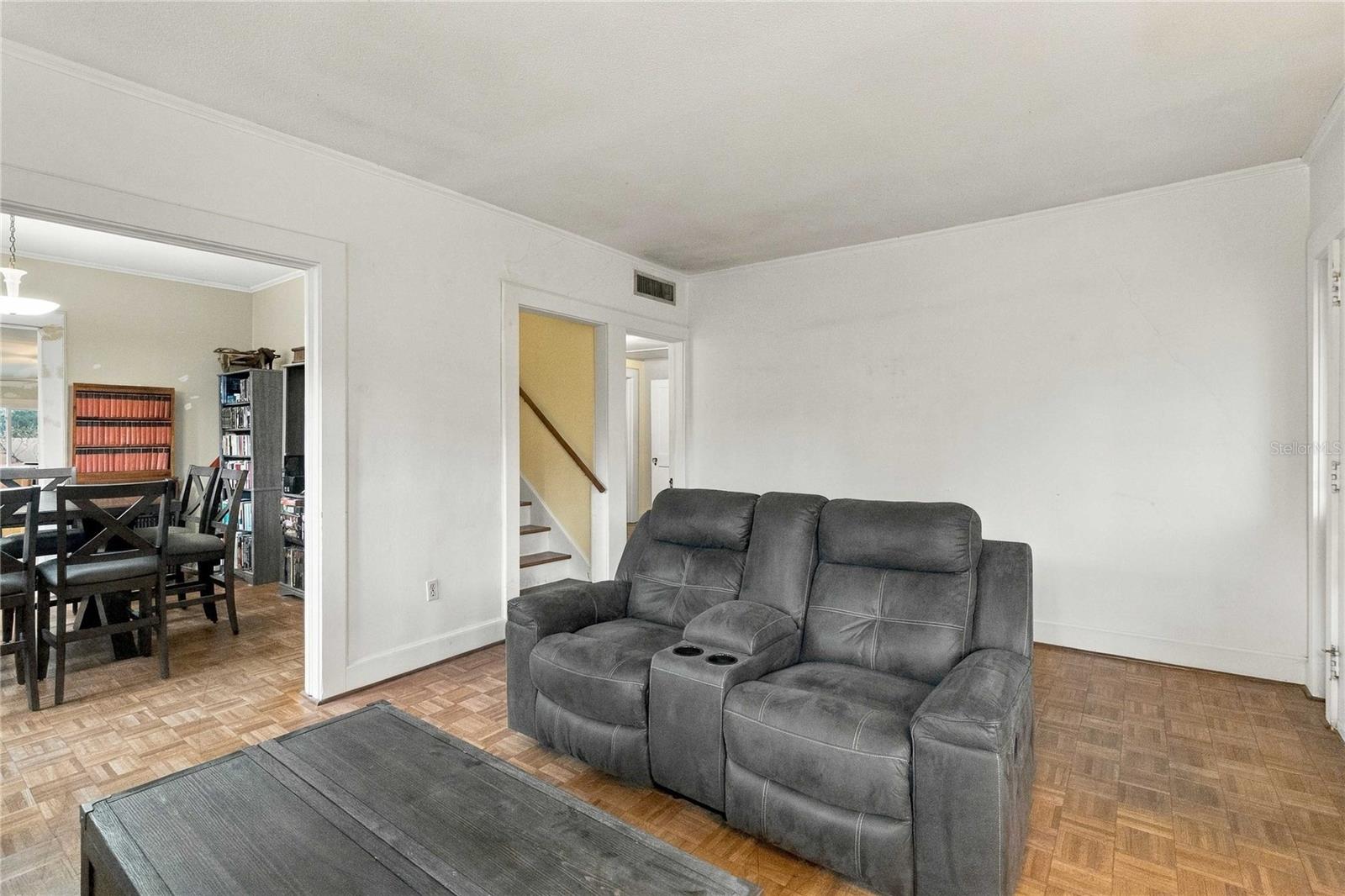 625 GATLIN AVENUE, Orlando, FL 32806