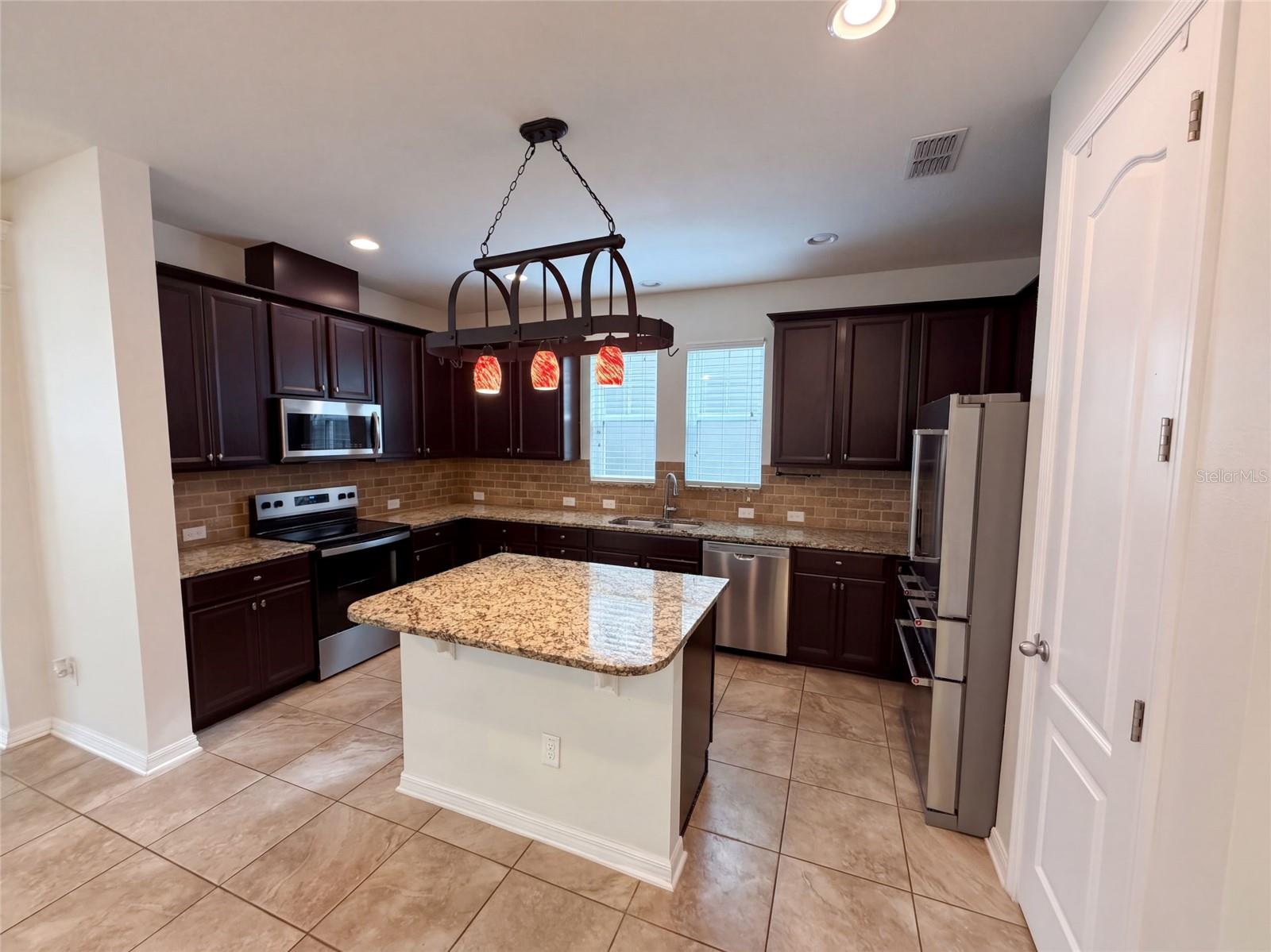 8231 LAUREATE BOULEVARD, Orlando, FL 32827