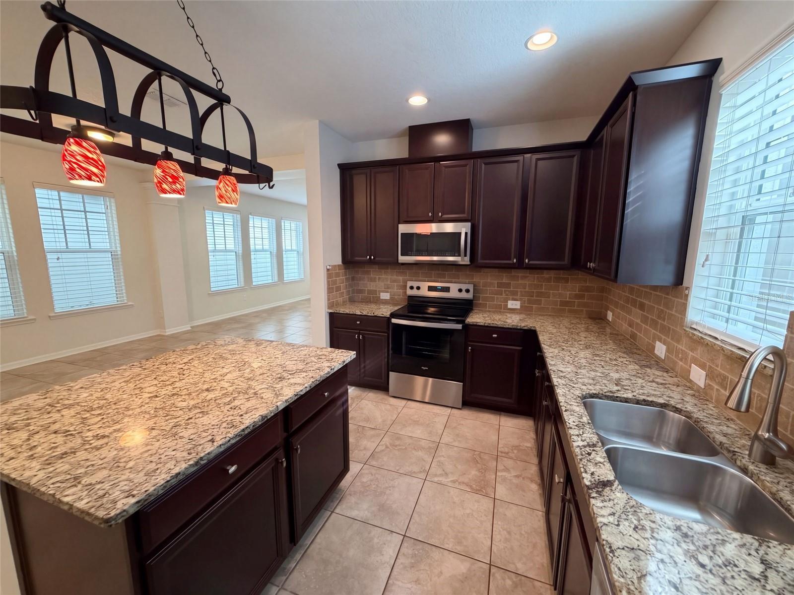 8231 LAUREATE BOULEVARD, Orlando, FL 32827