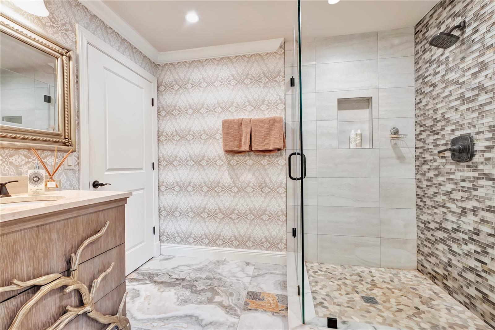 8804 BAY HILL BOULEVARD, Orlando, FL 32819