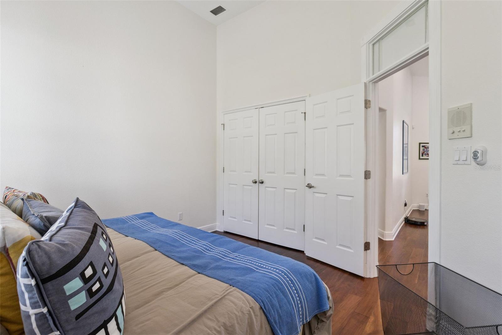 Bedroom 2 - View 2.