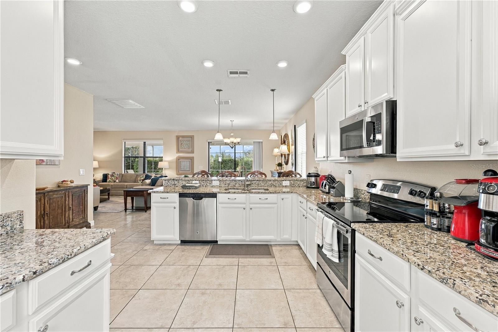 9037 SHADOW MOUNTAIN STREET, Davenport, FL 33896