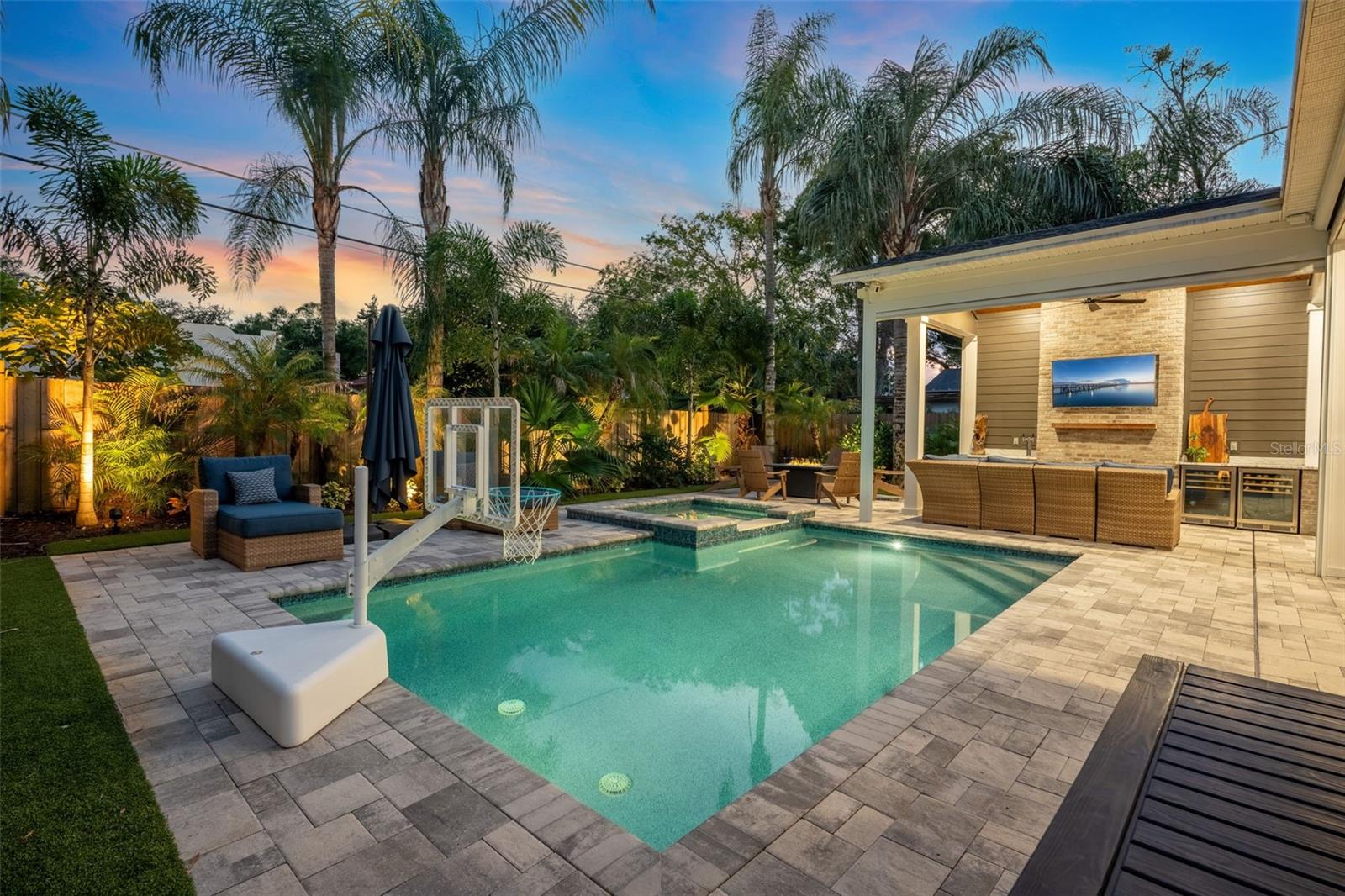 1018 W HARVARD STREET, Orlando, FL 32804 1018 W HARVARD STREET, Orlando, FL 32804