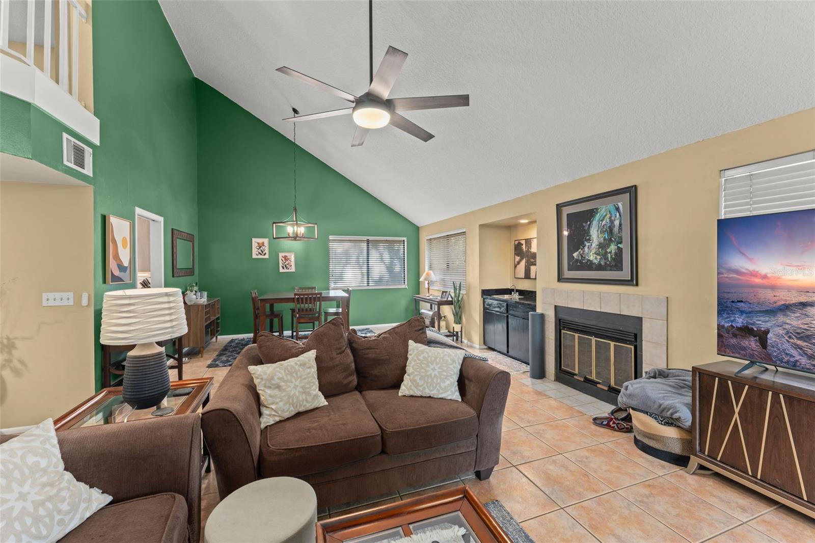 228 S FOX CHASE POINT, Longwood, FL 32779
