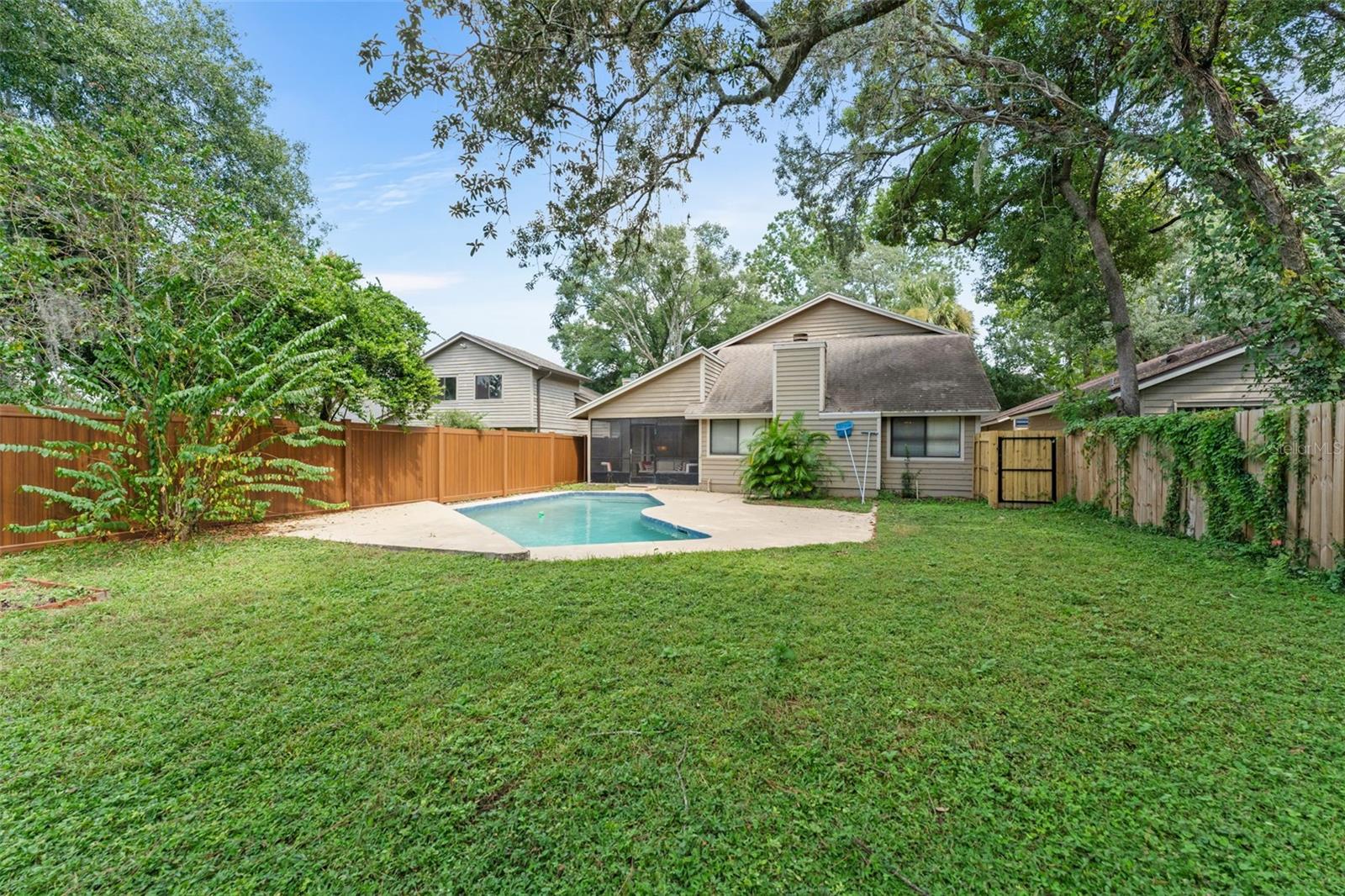 228 S FOX CHASE POINT, Longwood, FL 32779