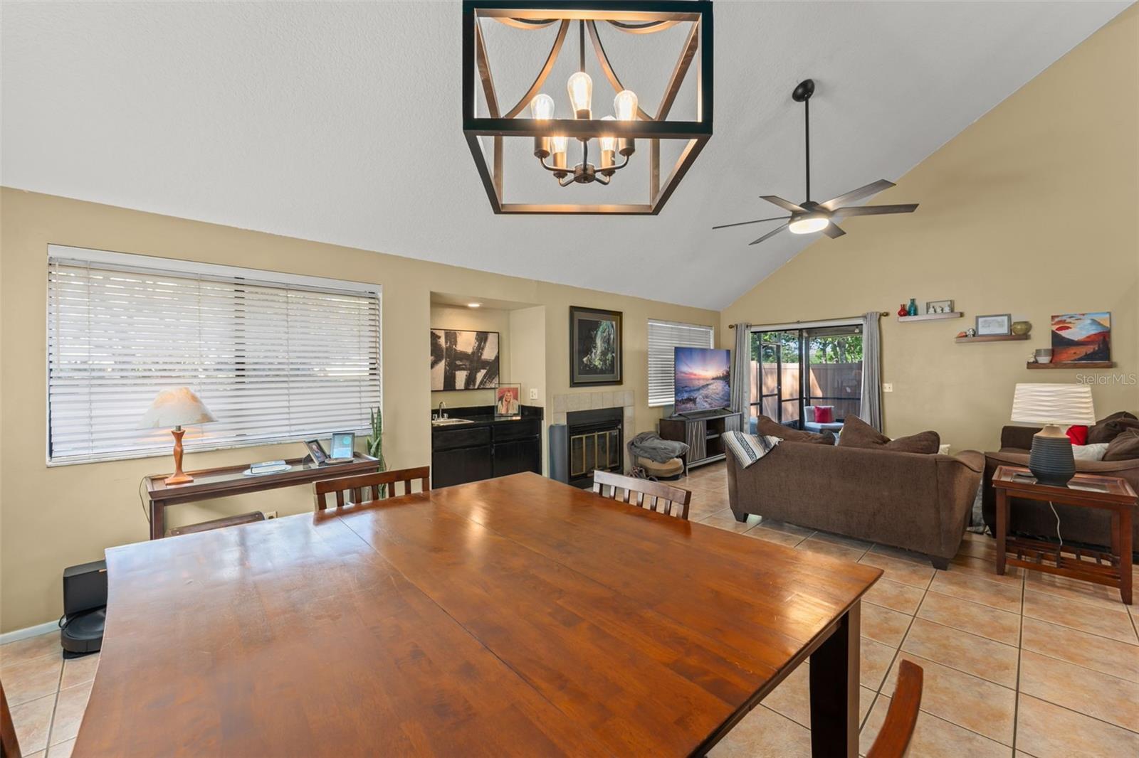 228 S FOX CHASE POINT, Longwood, FL 32779
