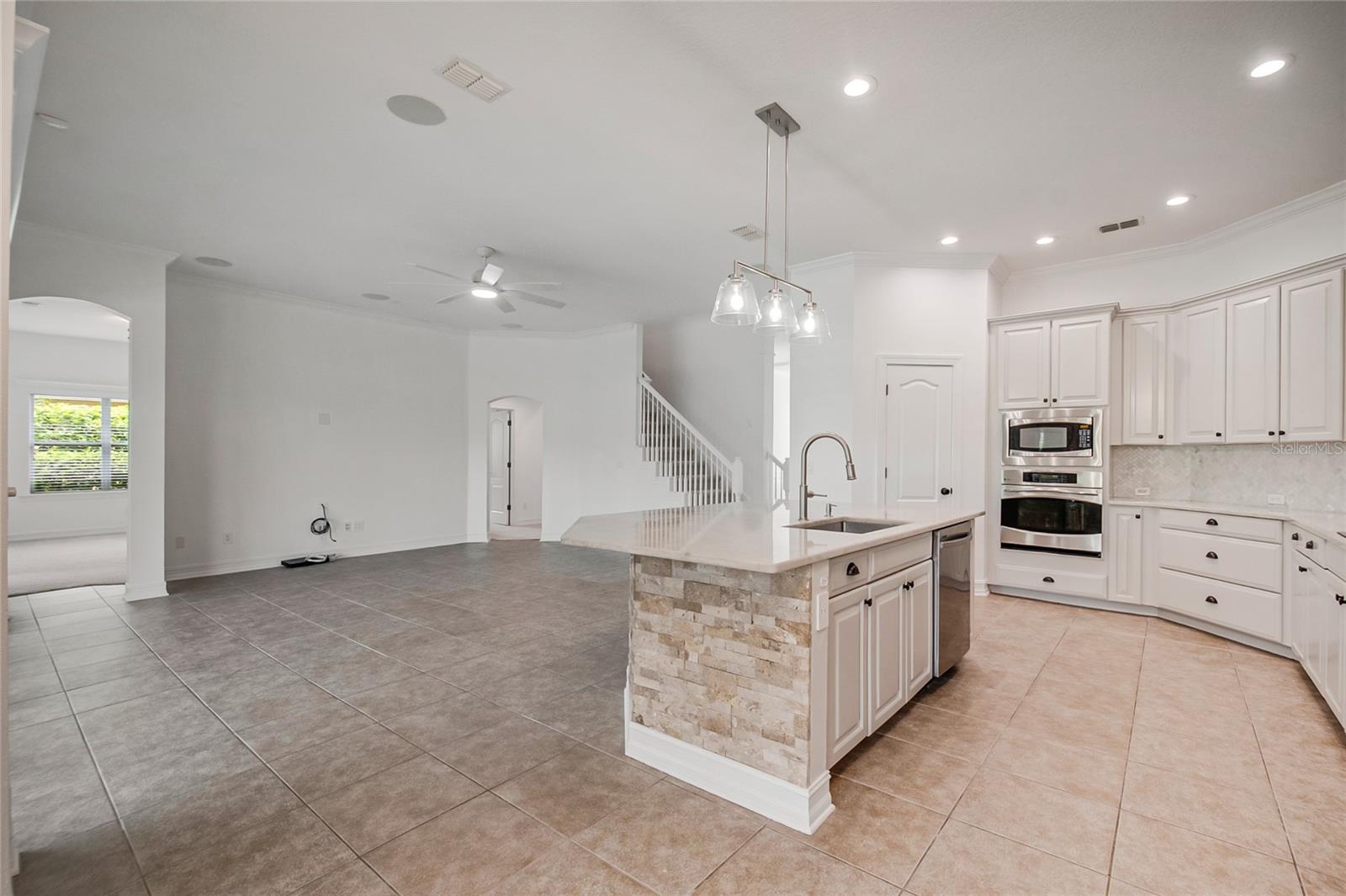 4244 ISLE VISTA AVENUE, Belle Isle, FL 32812