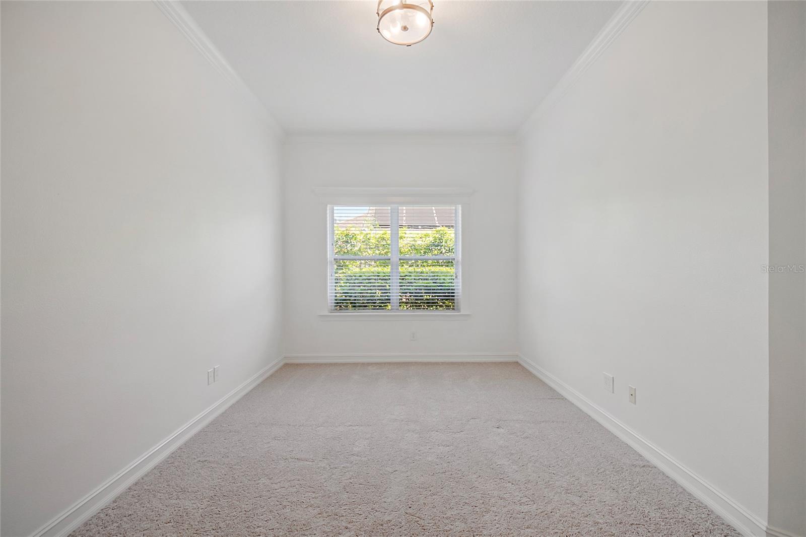 BONUS DEN RETREAT, OFFICE SPACE OR PLAYROOM FOR KIDS DOWSTAIRS