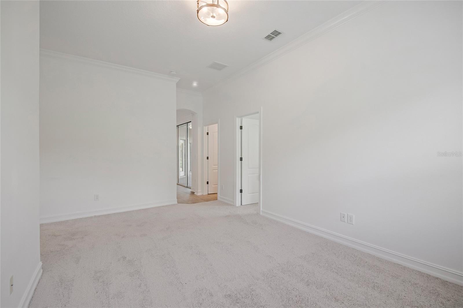 BONUS DEN RETREAT, OFFICE SPACE OR PLAYROOM FOR KIDS DOWSTAIRS