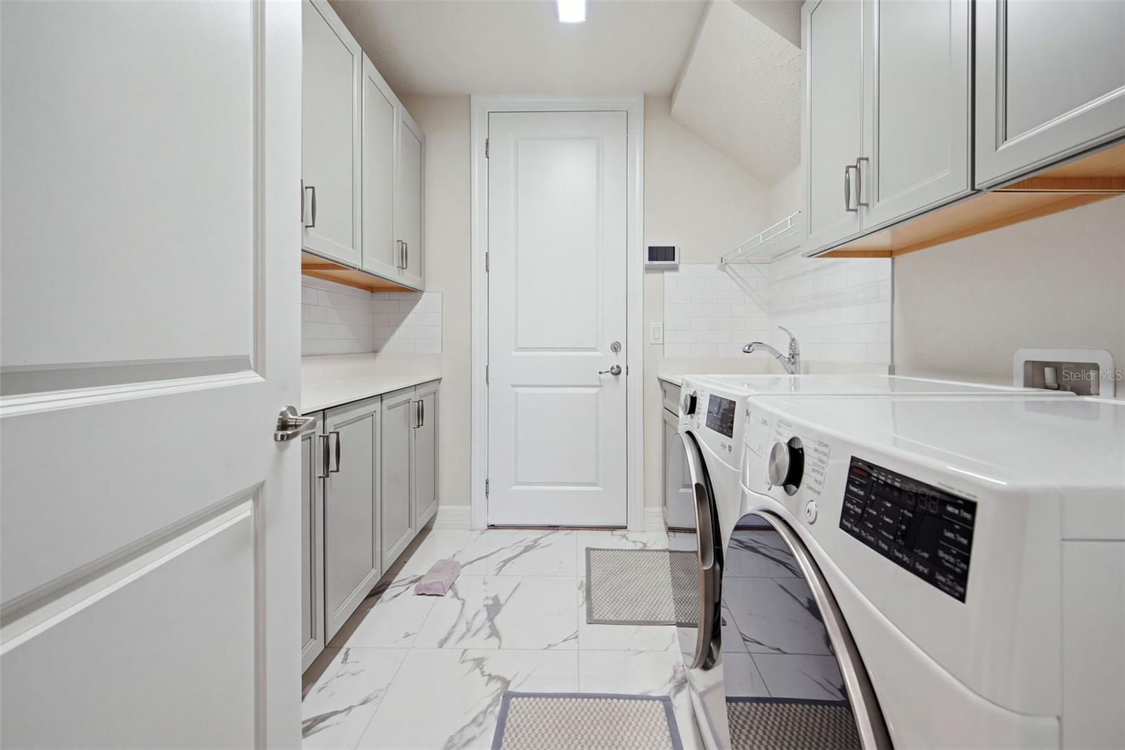 7643 WANDERING WAY, Orlando, FL 32836