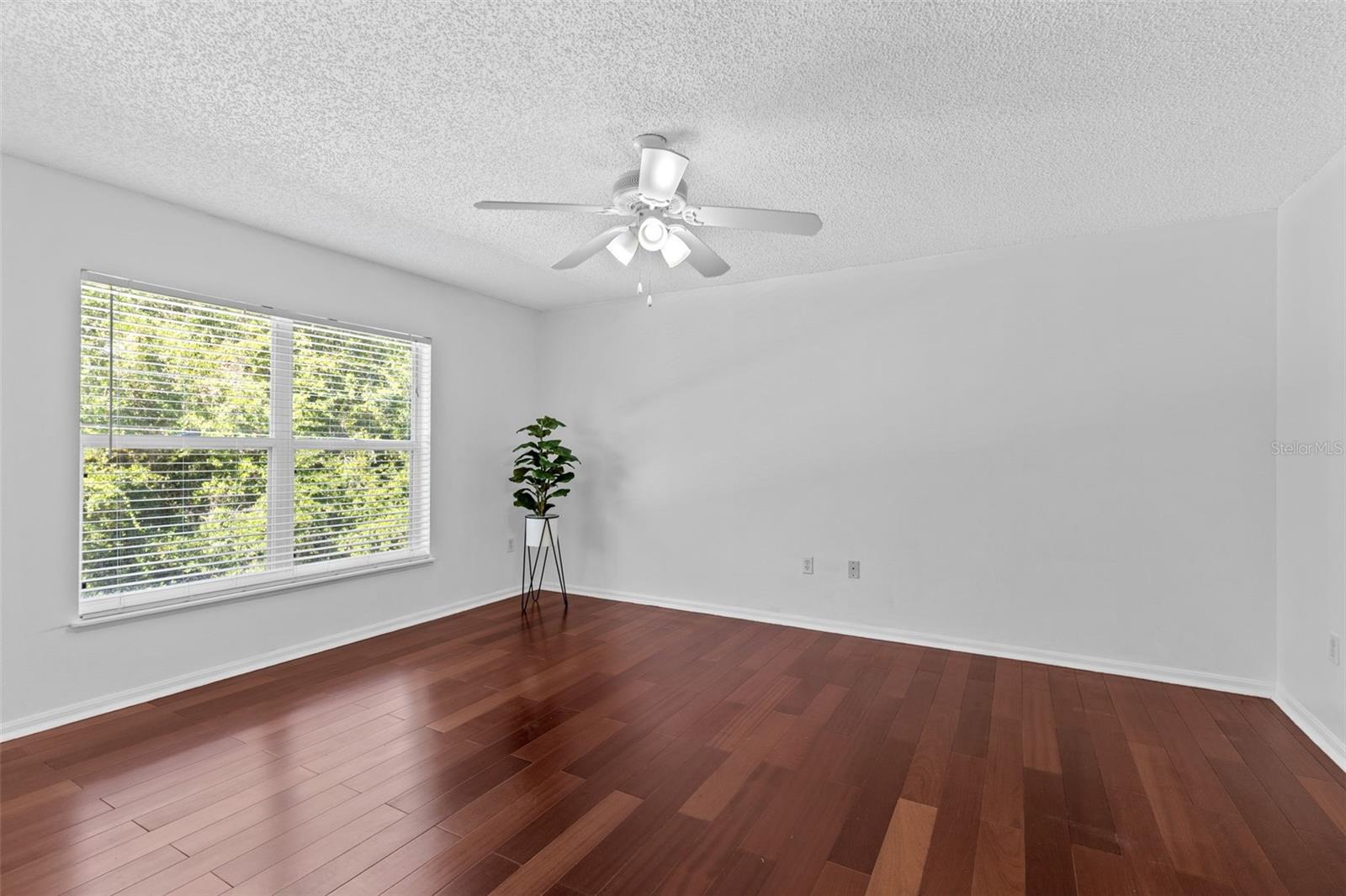 Upstairs Primary Bedroom