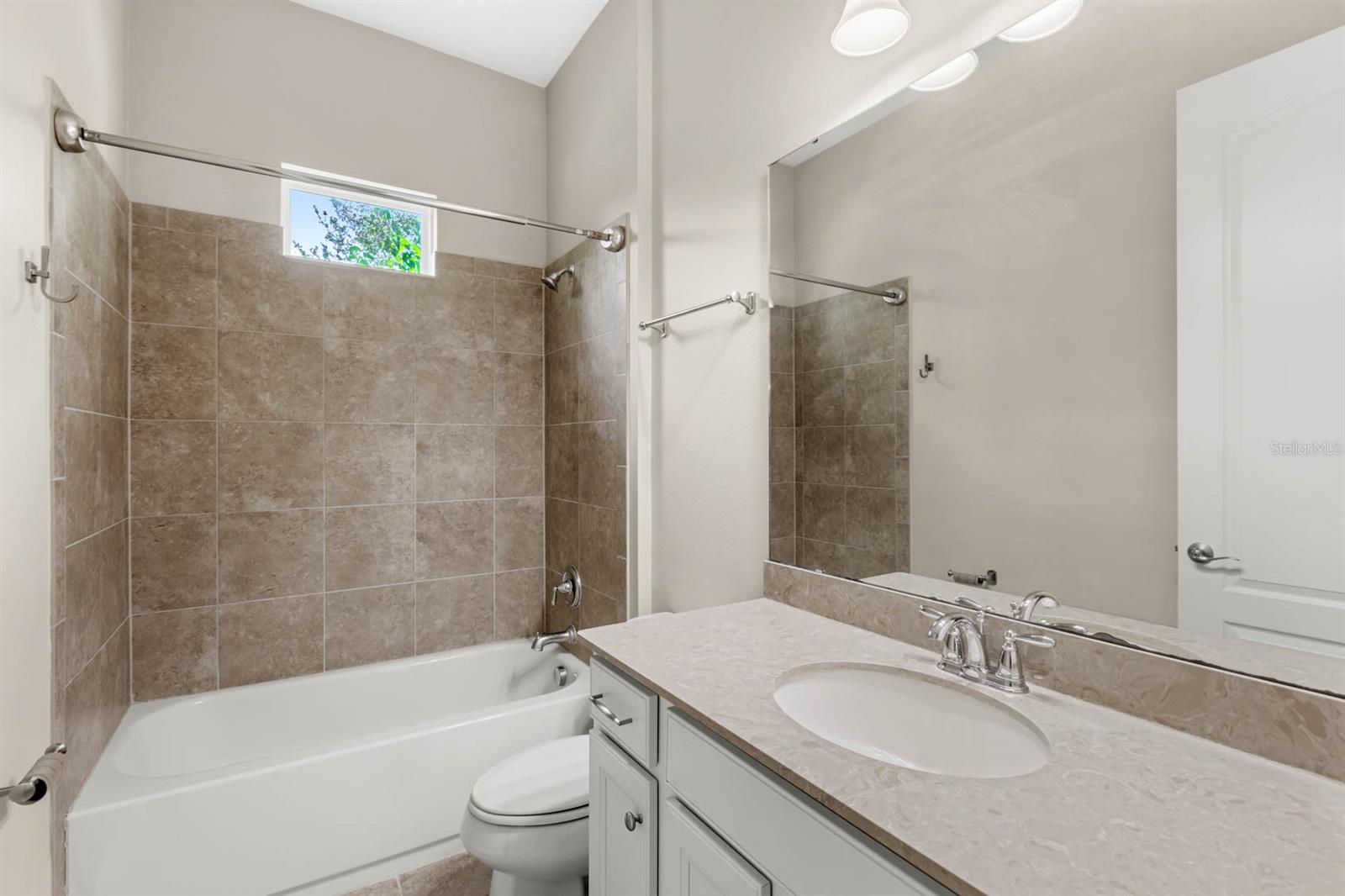 31722 RED TAIL BOULEVARD, Sorrento, FL 32776