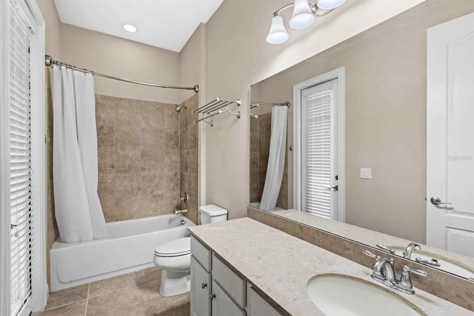 31722 RED TAIL BOULEVARD, Sorrento, FL 32776