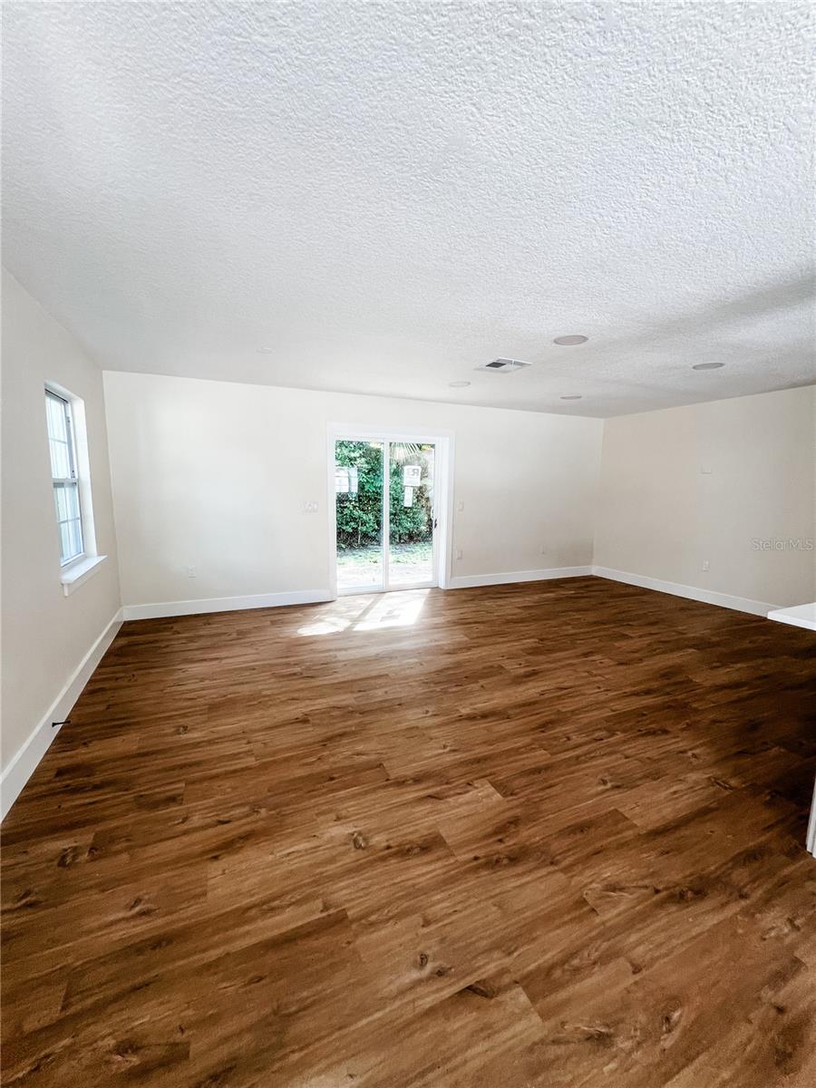 1314 ROBIE AVENUE, Mount Dora, FL 32757