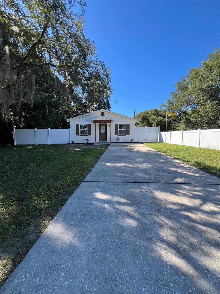 1314 ROBIE AVENUE, Mount Dora, FL 32757 1314 ROBIE AVENUE, Mount Dora, FL 32757