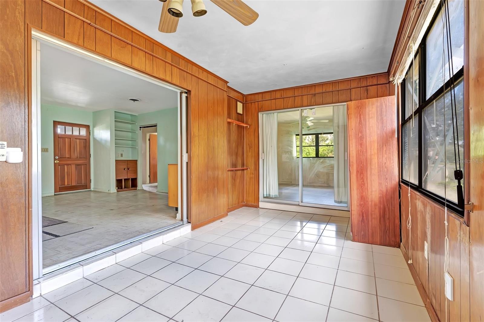 4800 BEACH BOULEVARD, Orlando, FL 32803