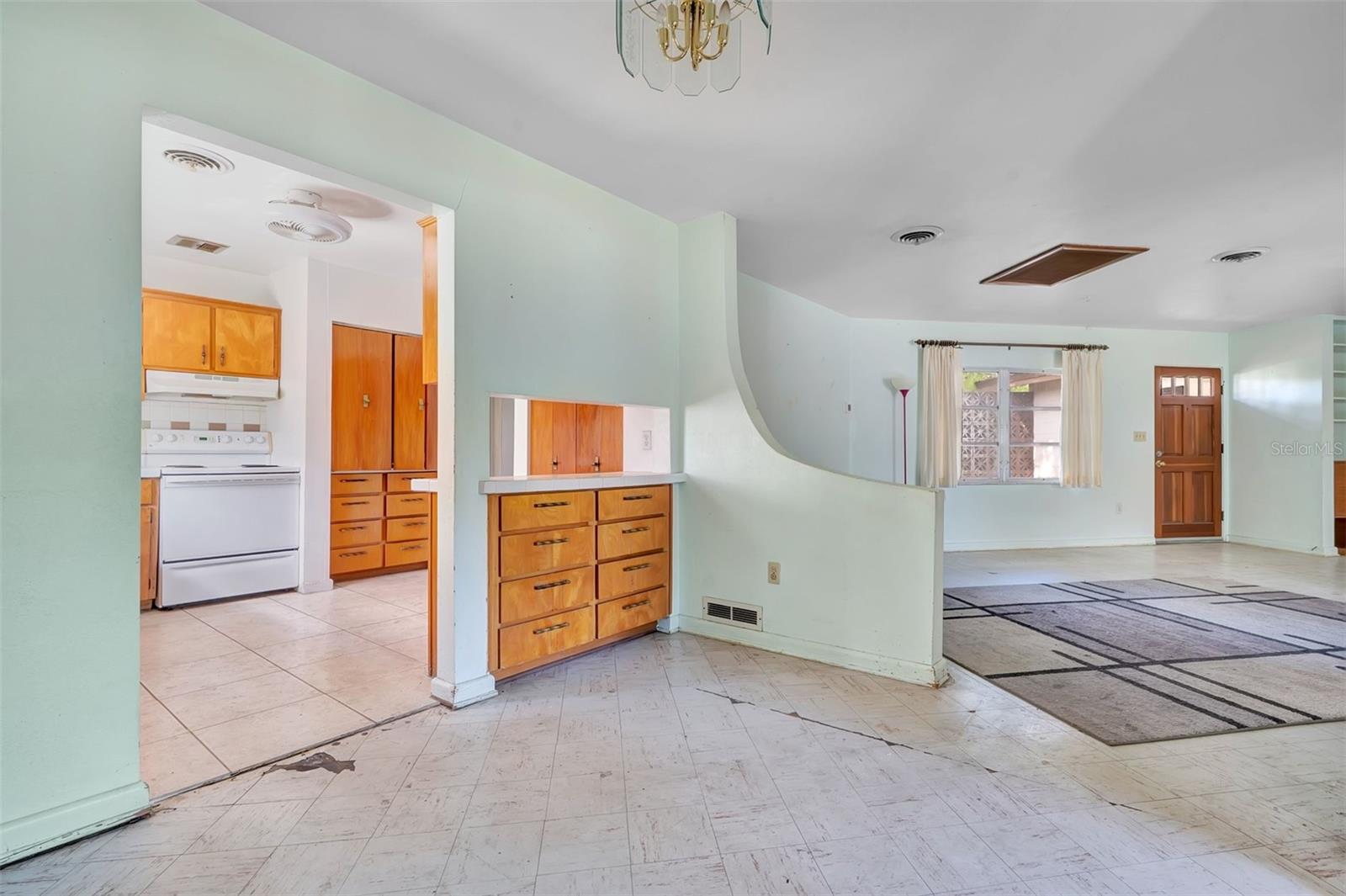 4800 BEACH BOULEVARD, Orlando, FL 32803 4800 BEACH BOULEVARD, Orlando, FL 32803