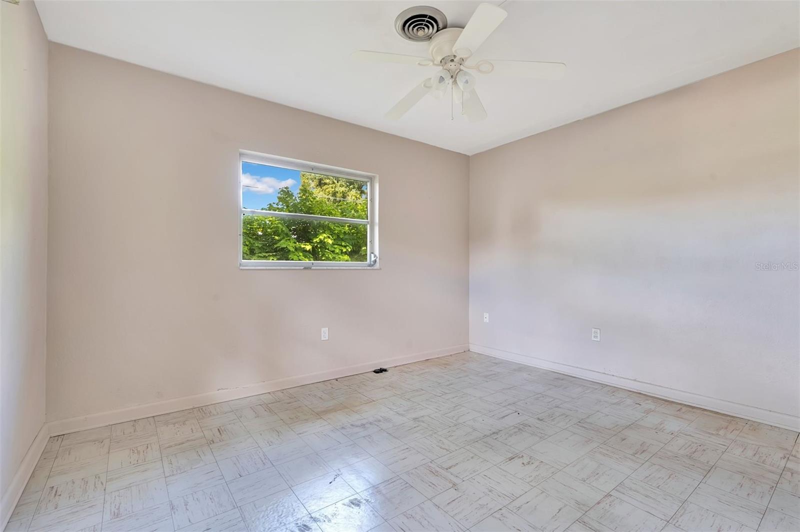 4800 BEACH BOULEVARD, Orlando, FL 32803