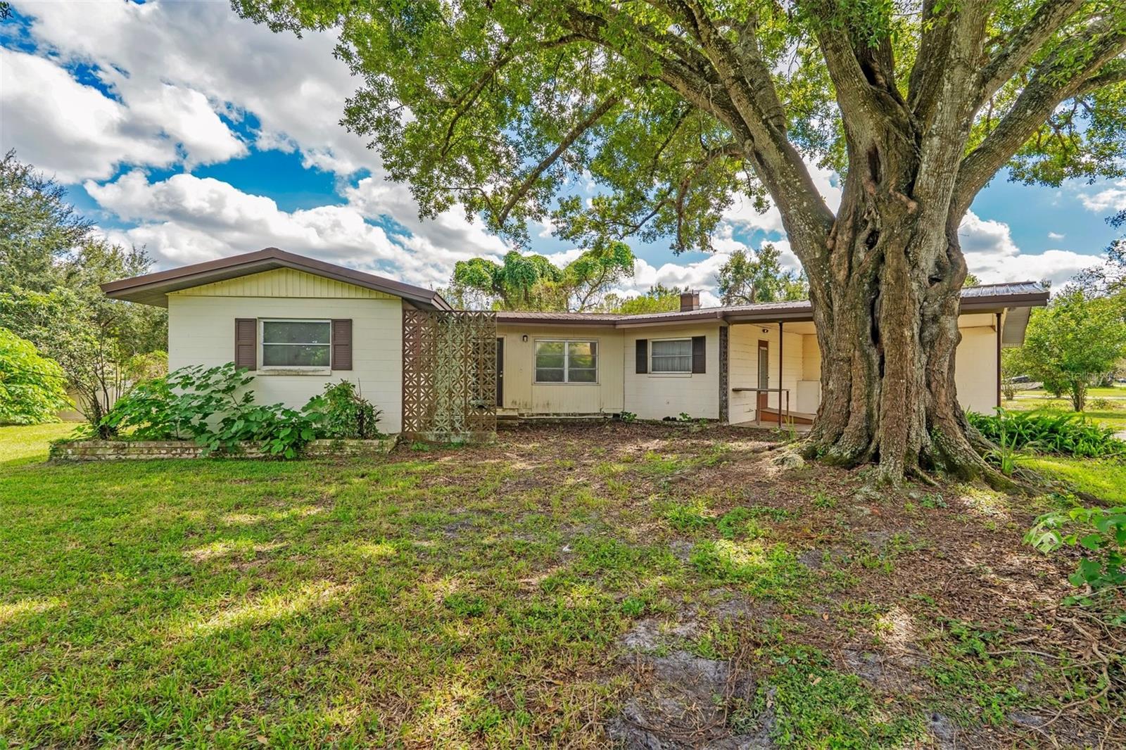 4800 BEACH BOULEVARD, Orlando, FL 32803