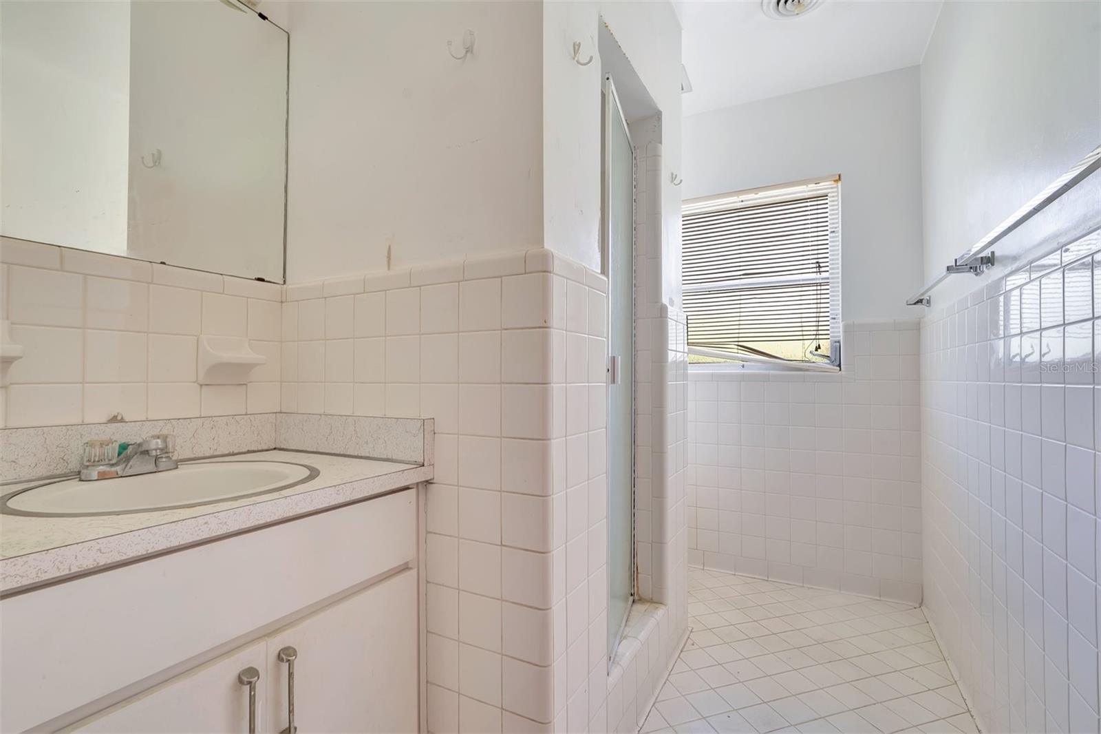 4800 BEACH BOULEVARD, Orlando, FL 32803