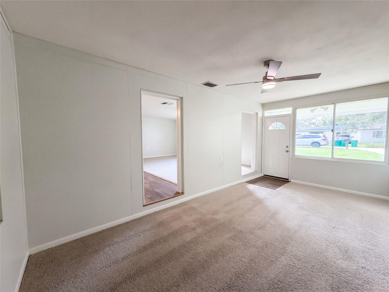 411 W SEMINOLE AVENUE, Eustis, FL 32726