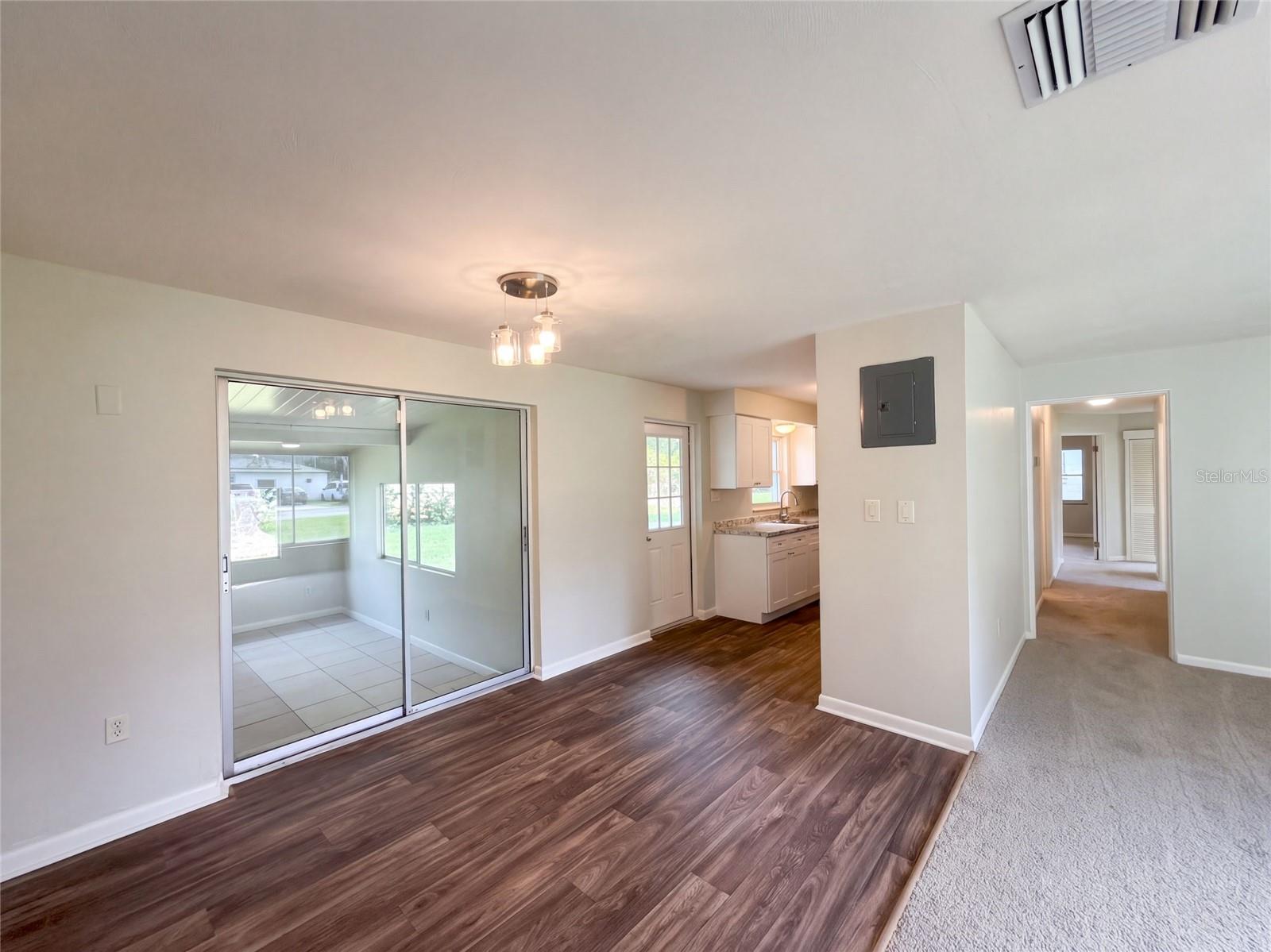 411 W SEMINOLE AVENUE, Eustis, FL 32726