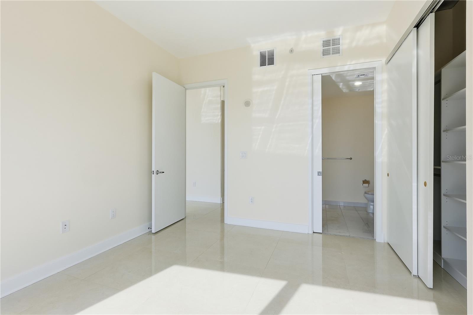 150 E ROBINSON ST, #2002, Orlando, FL 32801