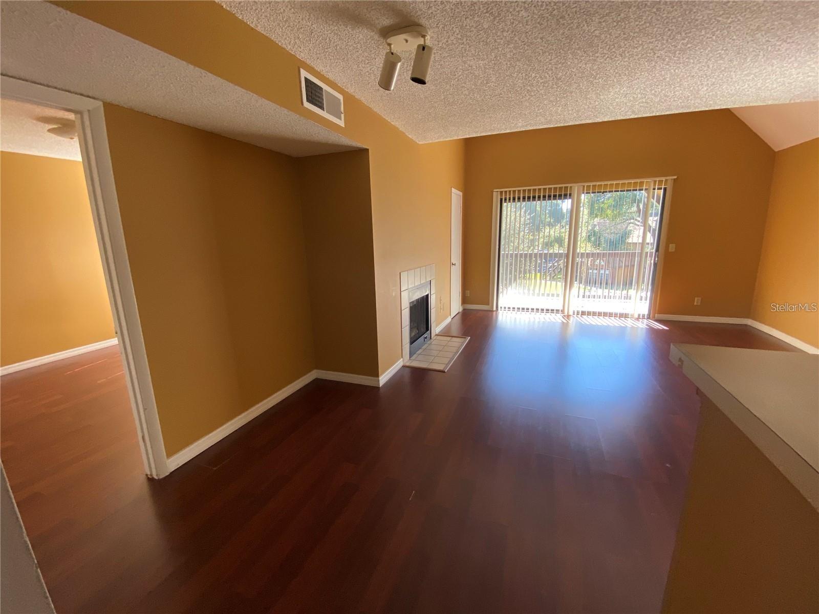 320 FORESTWAY CIRCLE, #307, Altamonte Springs, FL 32701
