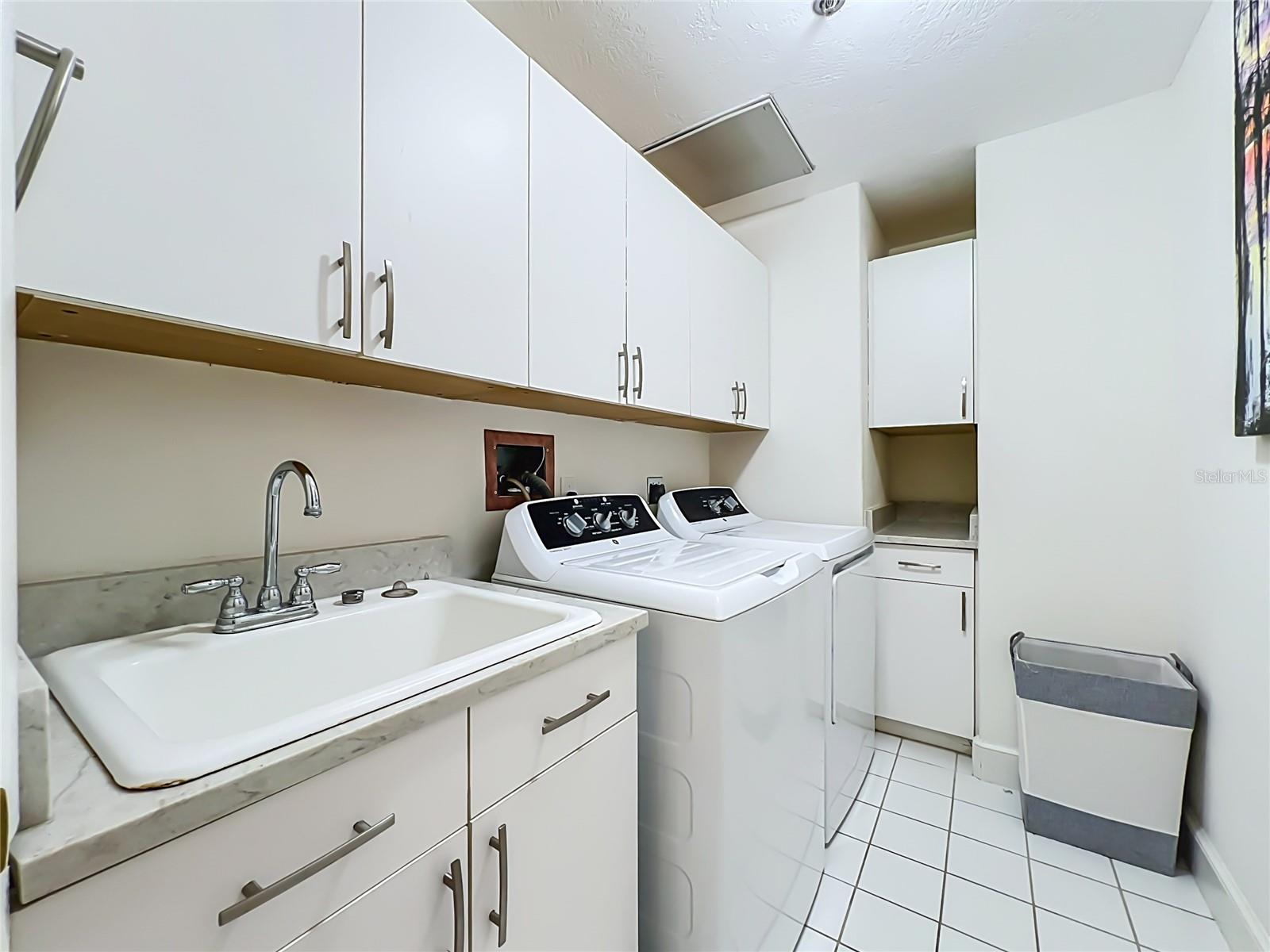1110 W IVANHOE BOULEVARD, #9, Orlando, FL 32804