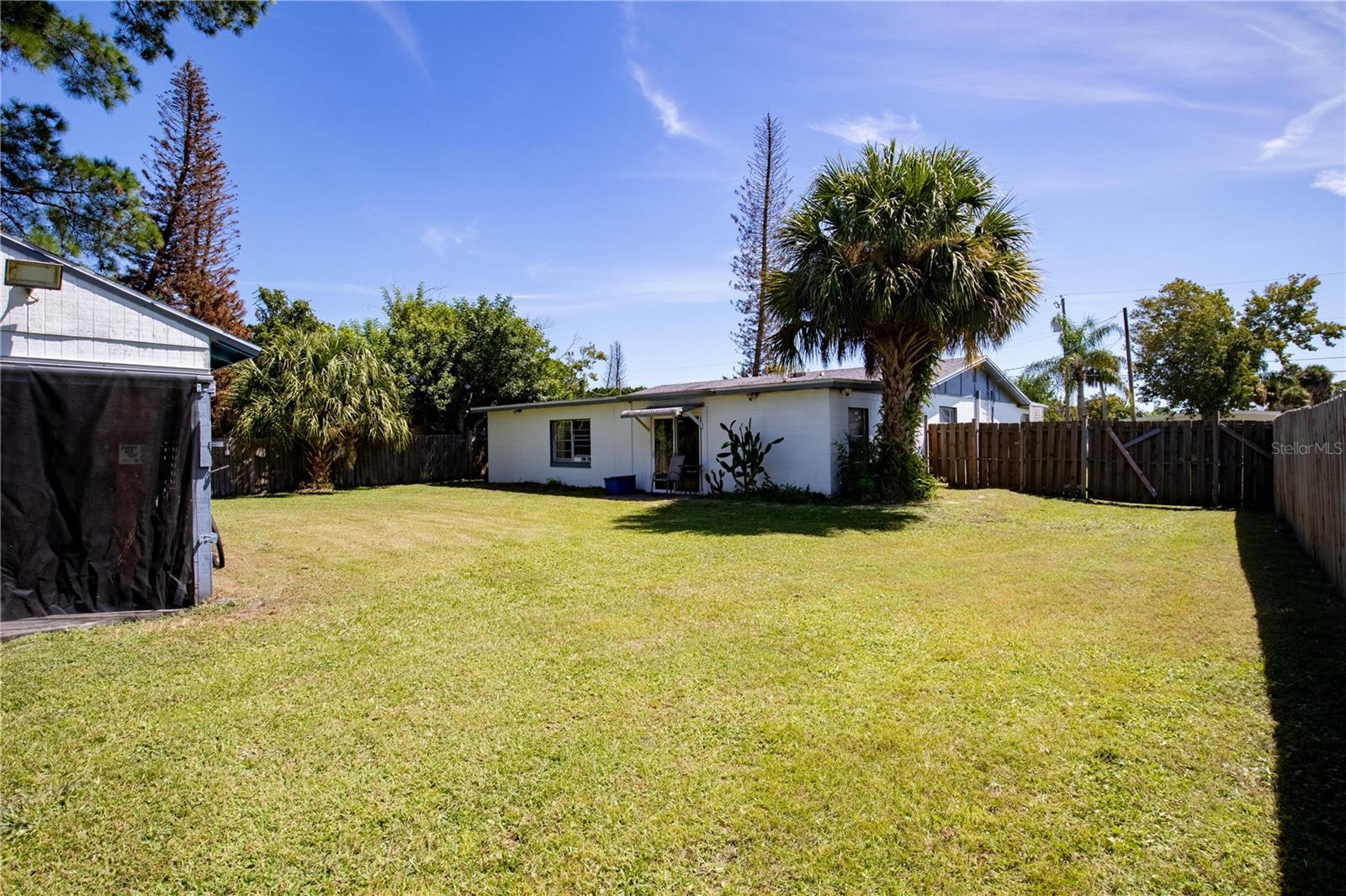 141 W CONNECTICUT AVENUE, Edgewater, FL 32132