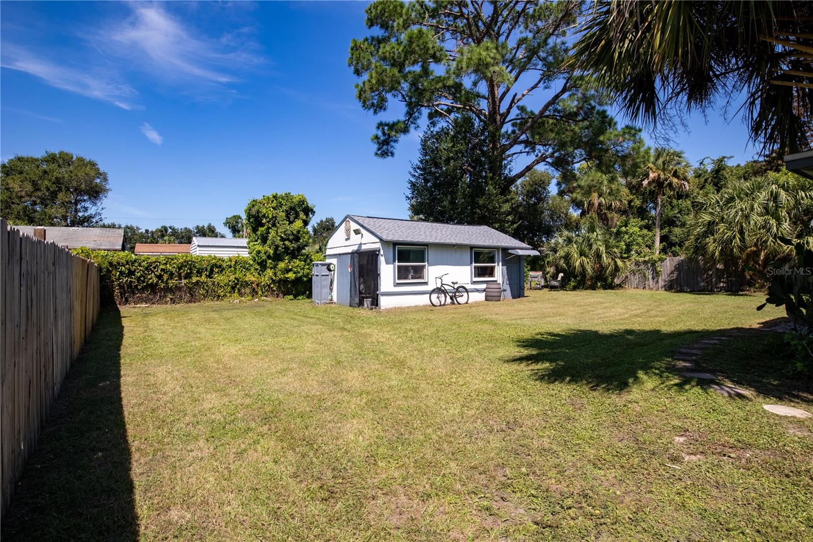 141 W CONNECTICUT AVENUE, Edgewater, FL 32132