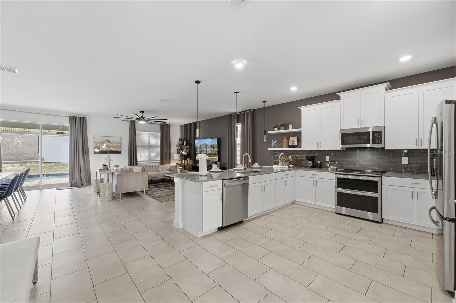 9158 SOMMERSET HILLS DRIVE, Davenport, FL 33896