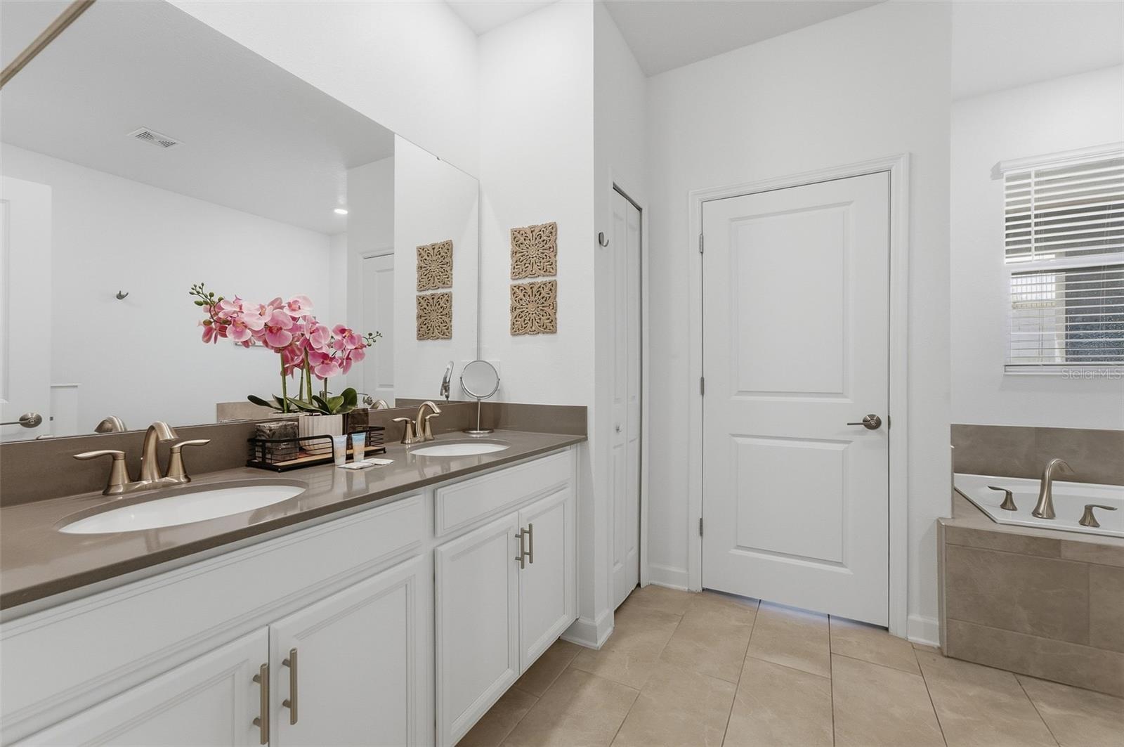 9158 SOMMERSET HILLS DRIVE, Davenport, FL 33896
