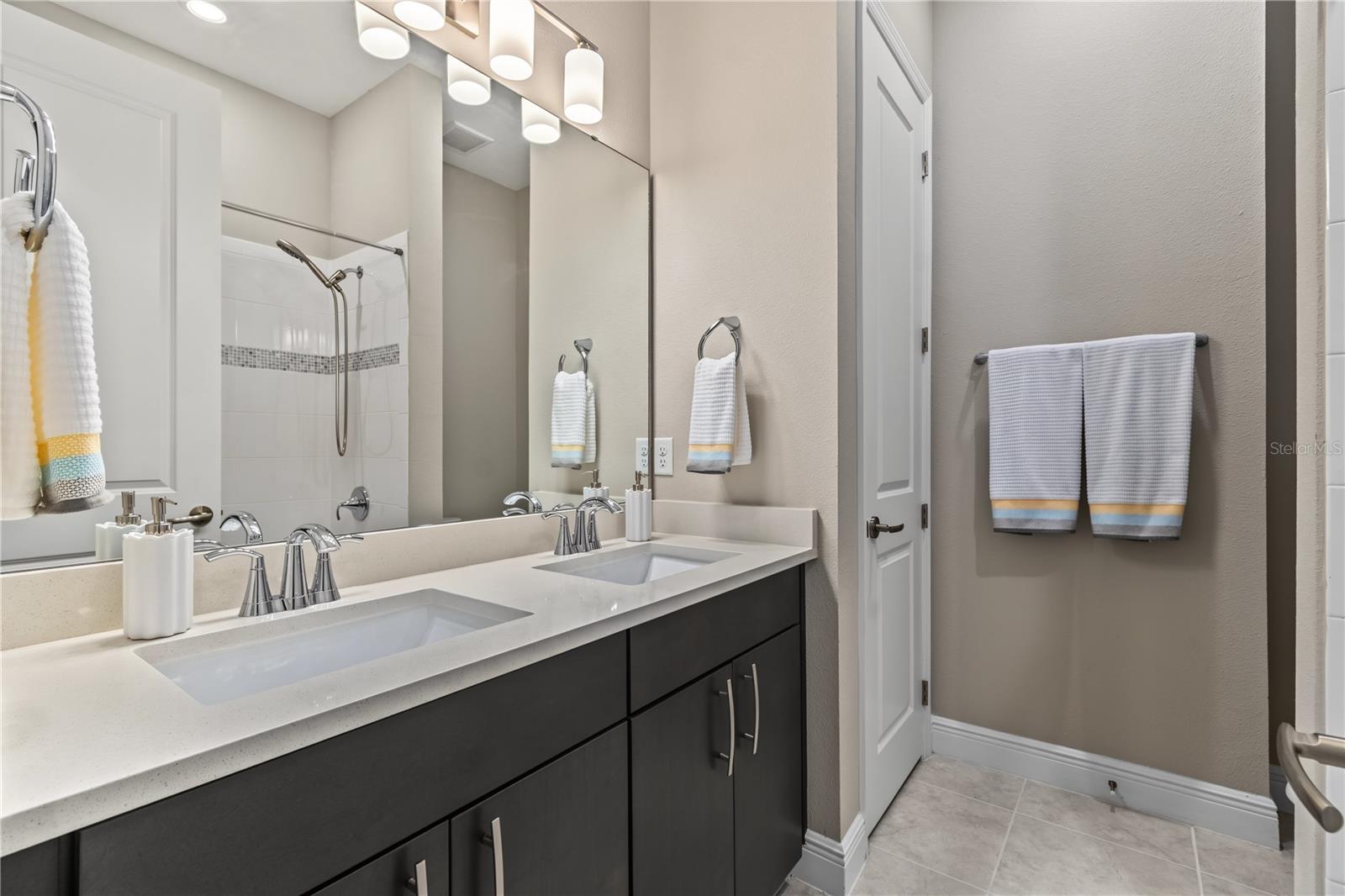 8037 LUDINGTON CIRCLE, Orlando, FL 32836