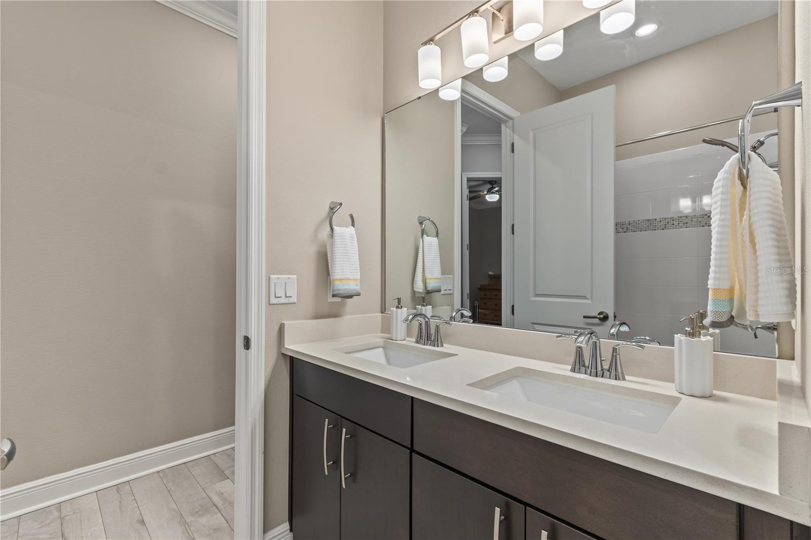 8037 LUDINGTON CIRCLE, Orlando, FL 32836