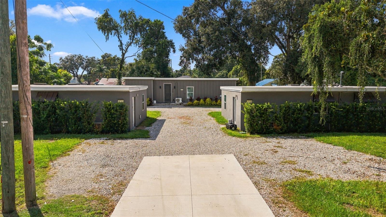 1922 CLOVERLAWN AVENUE, Orlando, FL 32806