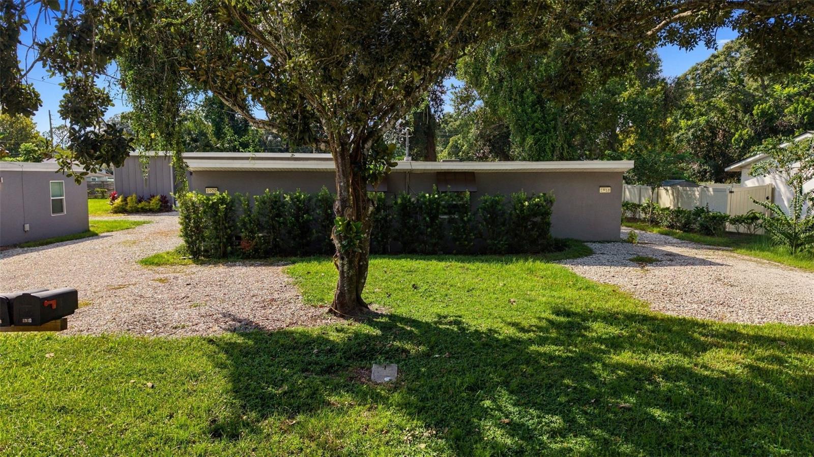 1922 CLOVERLAWN AVENUE, Orlando, FL 32806