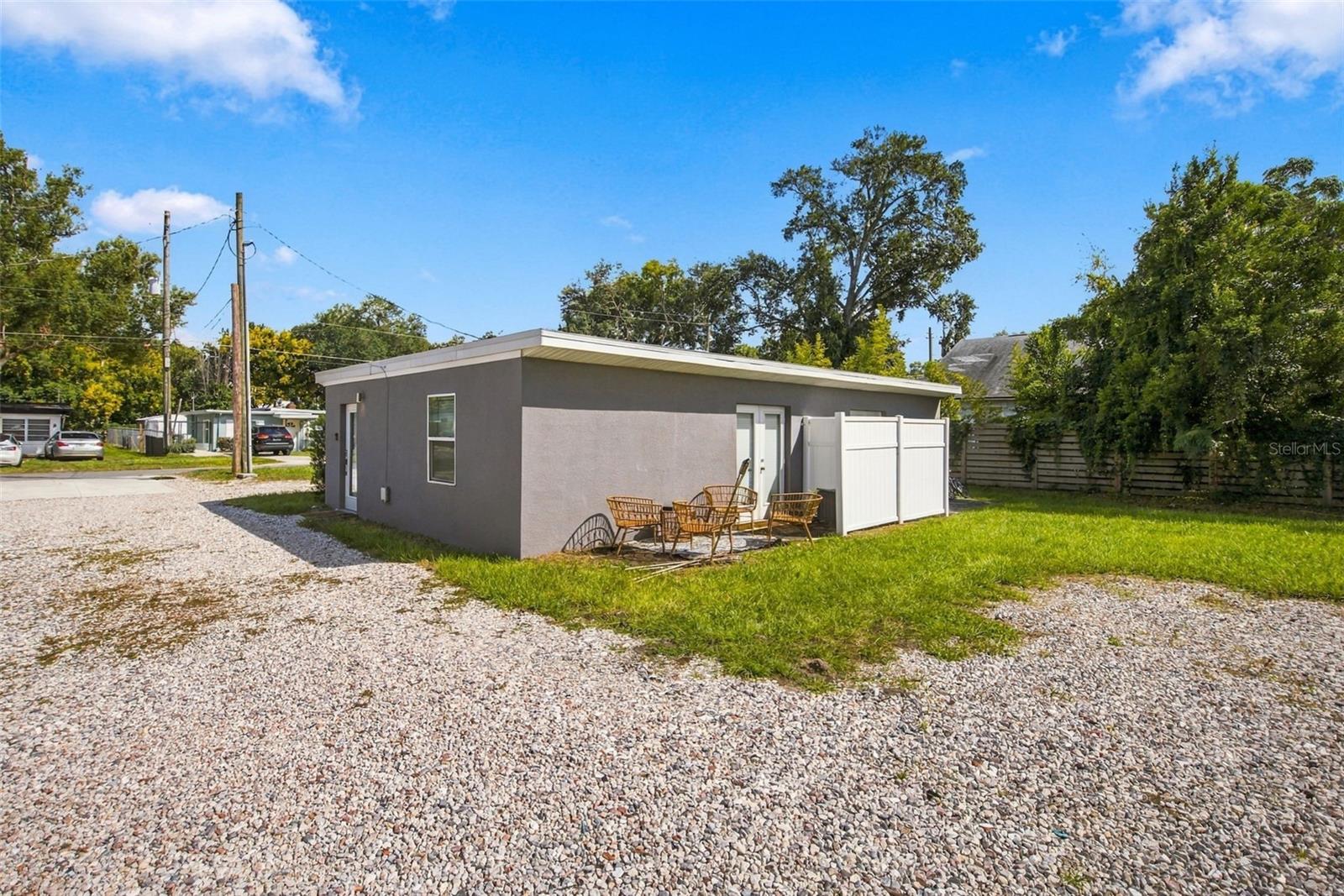 1922 CLOVERLAWN AVENUE, Orlando, FL 32806