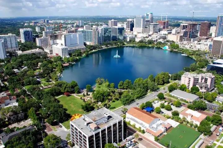 1515 E CENTRAL BOULEVARD, Orlando, FL 32801